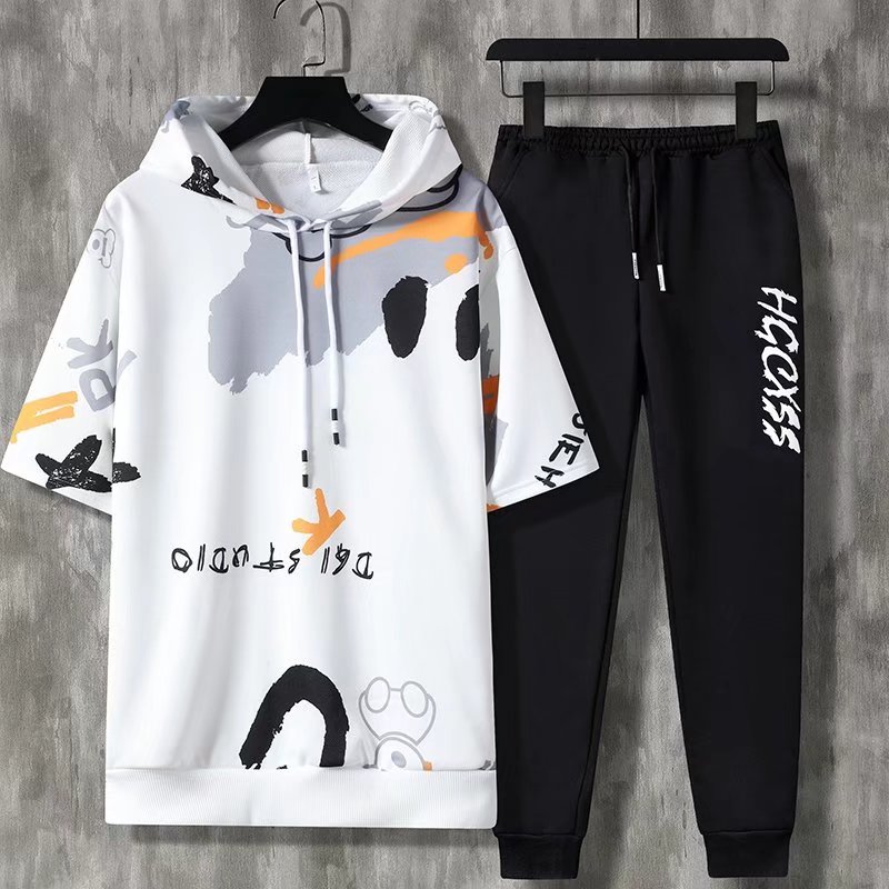 New in Hoodies & Sweatshirts M - Winter Clothing Essential incelemesi ve fiyatı