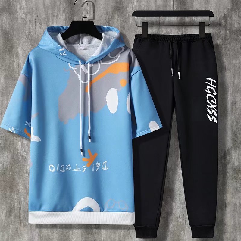 New in Hoodies & Sweatshirts M - Winter Clothing Essential incelemesi ve fiyatı